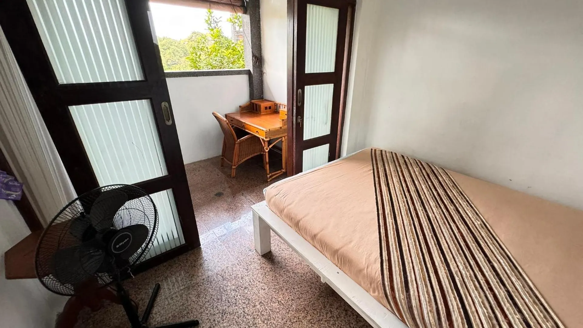 Giri Hill Homestay 누사두아