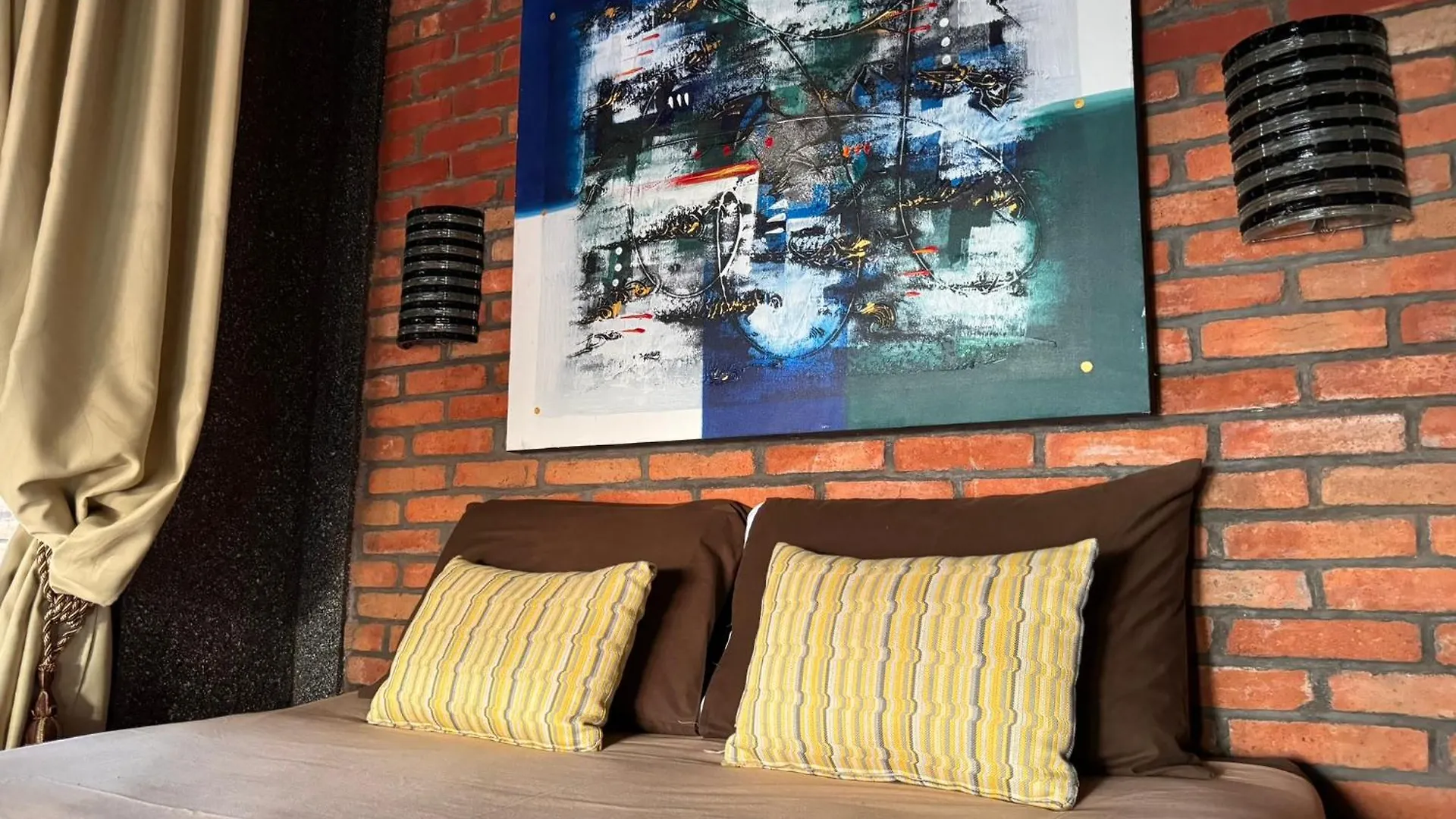 게스트하우스 Giri Hill Homestay 누사두아