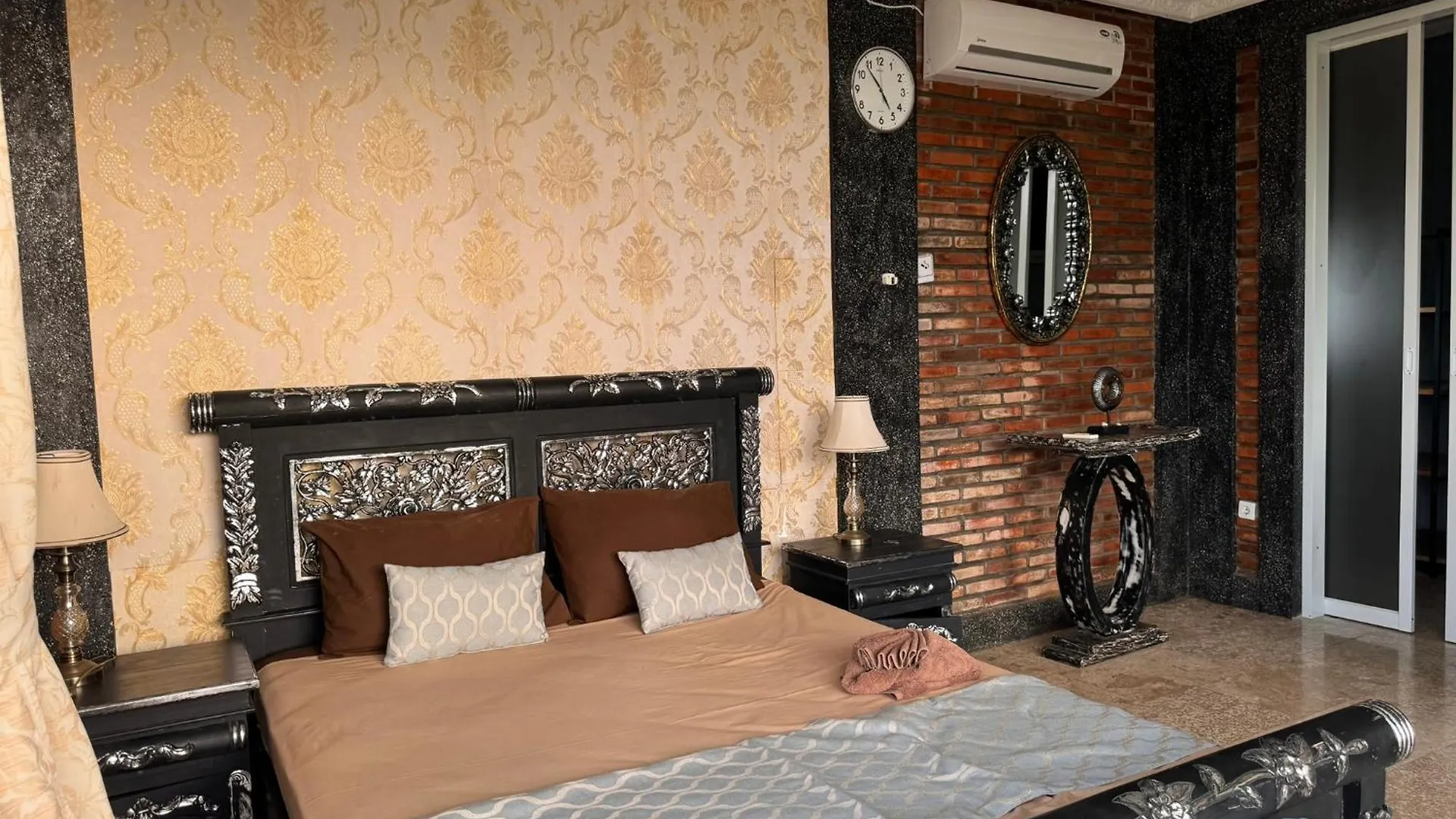 Giri Hill Homestay 누사두아 게스트하우스