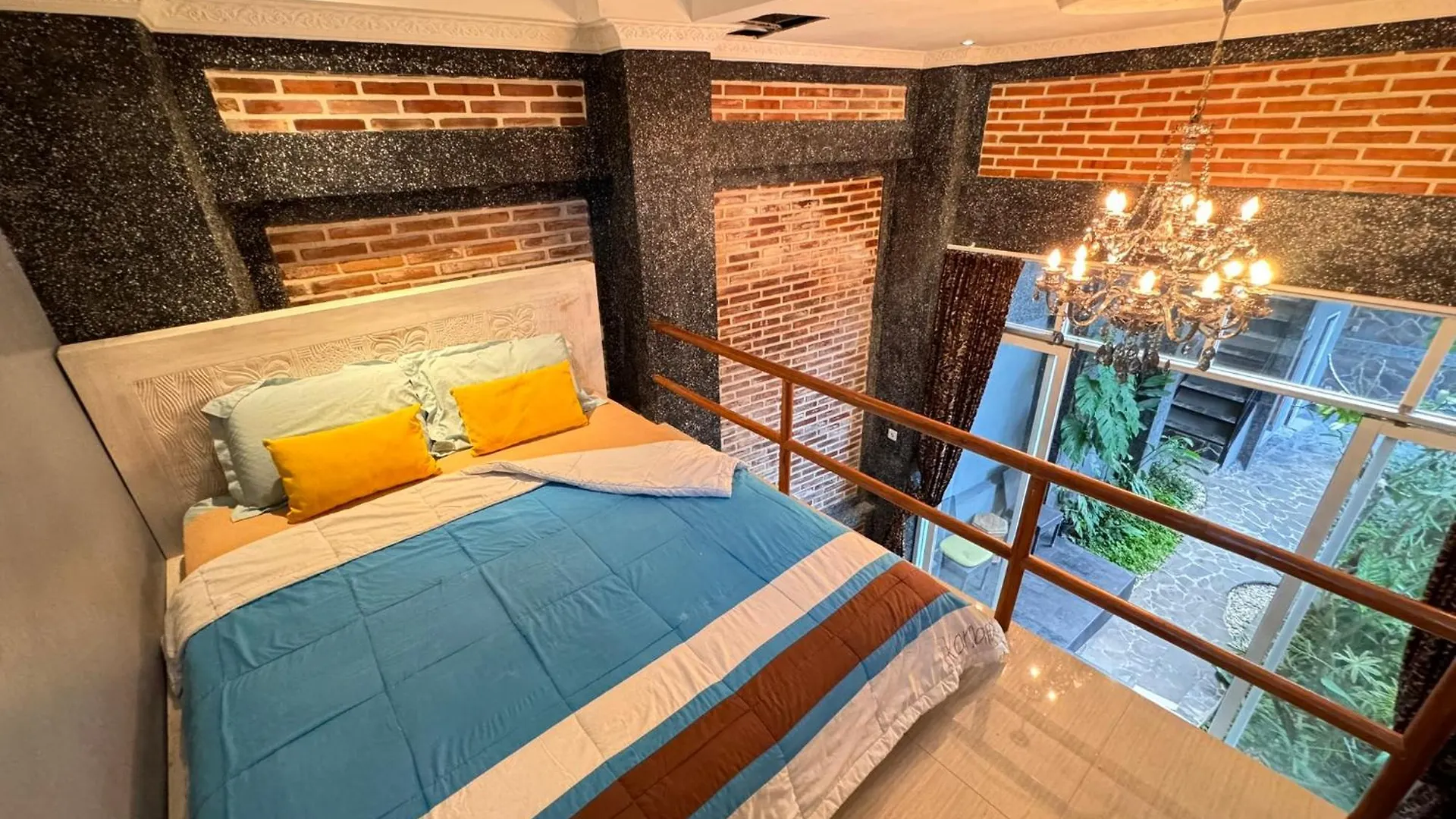 Giri Hill Homestay 누사두아 게스트하우스