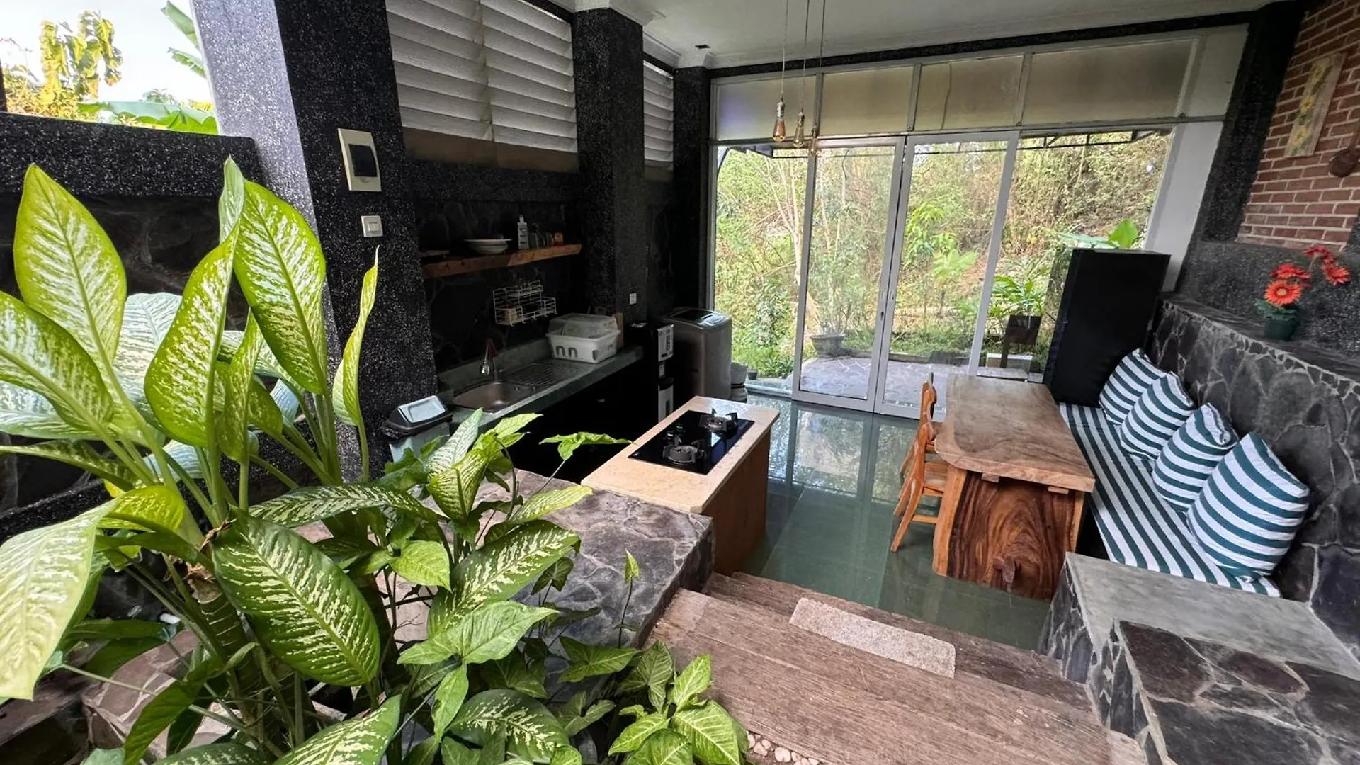 게스트하우스 Giri Hill Homestay 누사두아 인도네시아